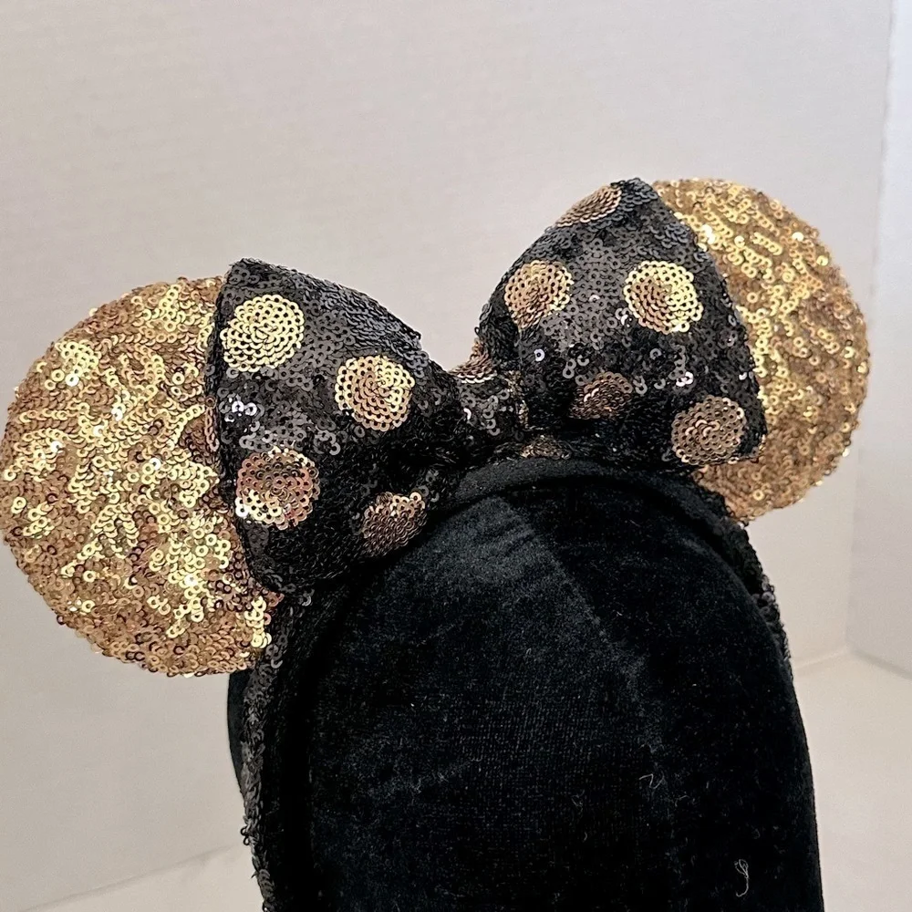 Disney Black and Gold Sequin Ears Headband EUC